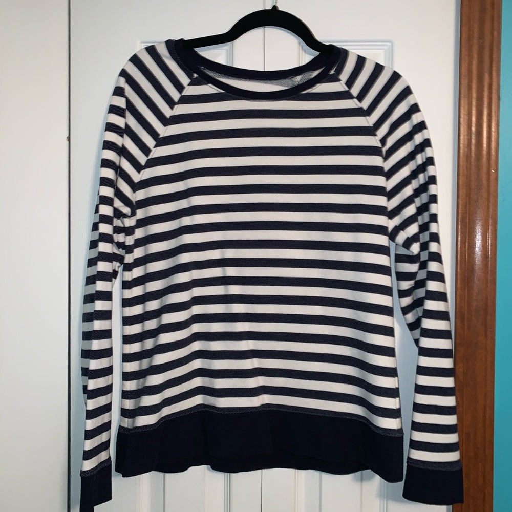 Bass sweater